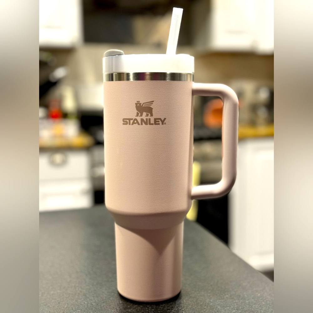 40oz Stanley The Quencher H2.0 FLOWSTATE™
